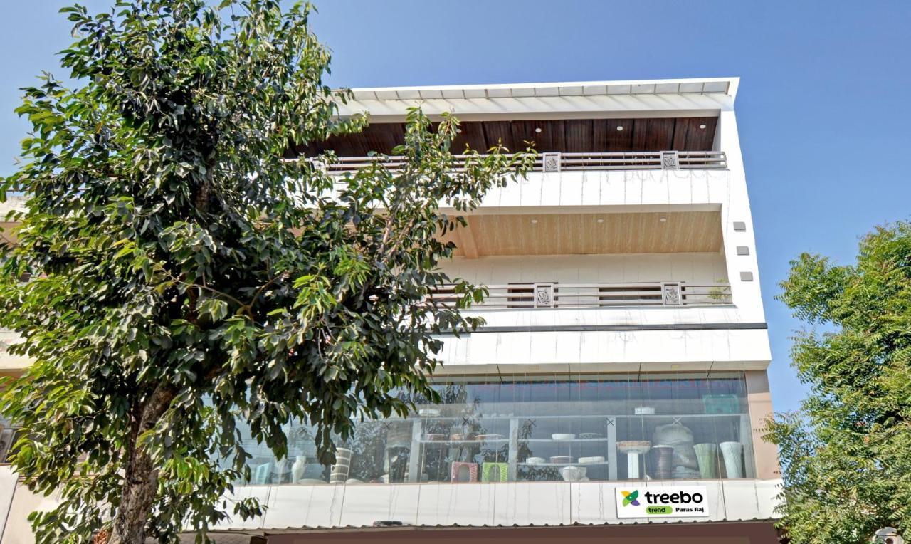 Treebo Paras Raj Near City Palace Удайпур Екстериор снимка